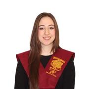 Podría enseñar biologia, lengua y literatura y geografía e historia, máximo nivel bachillerato.